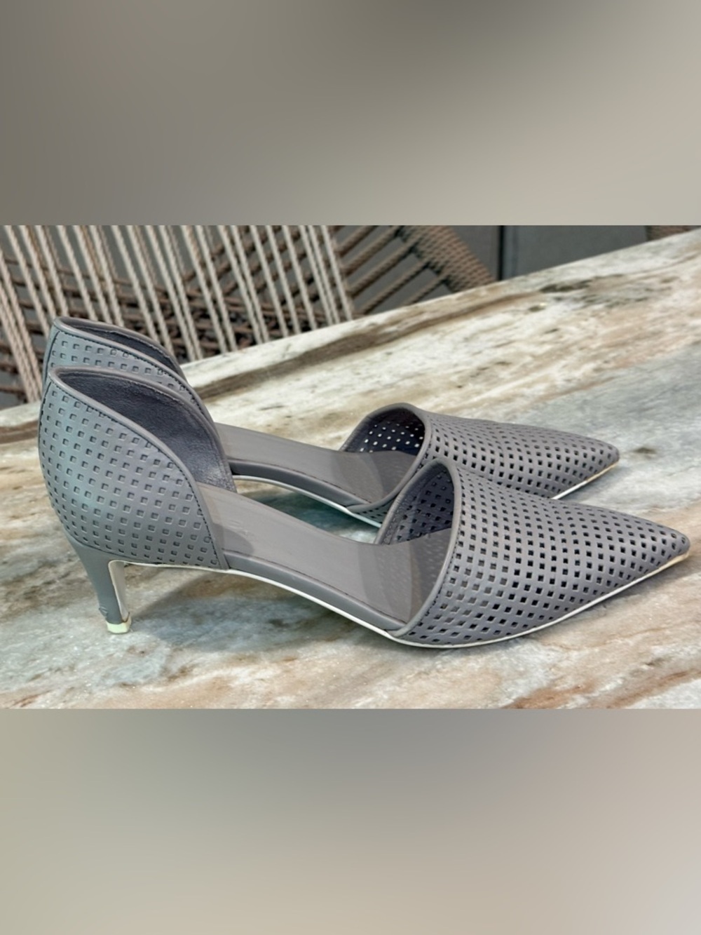 Women’s VINCE Aurelian perforated grey leather kitten heels- Size 7.5 - Picture 10 of 10